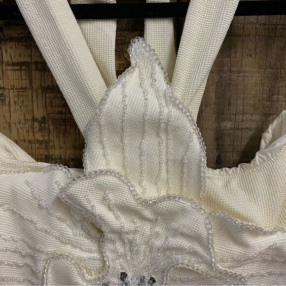 PatBO Flower Applique Halter Top Ivory White Floral 3D blouse crop Revolve NWT 6 - Picture 13 of 16